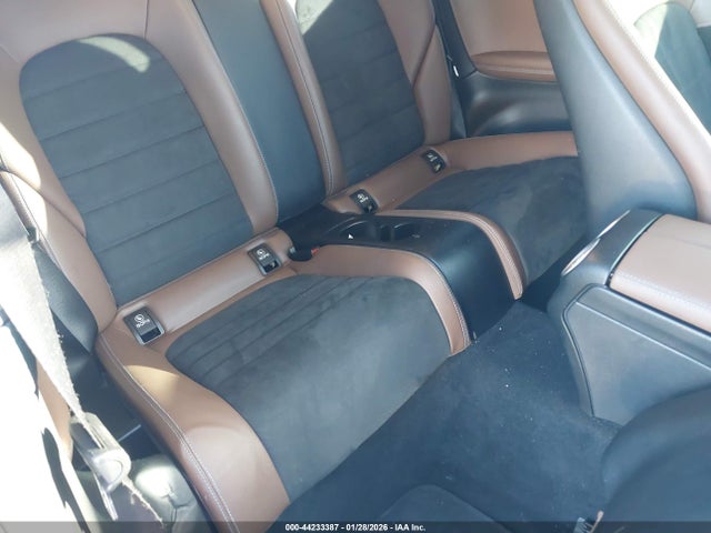 WDDWJ4JB2HF344328 Mercedes-Benz C 300