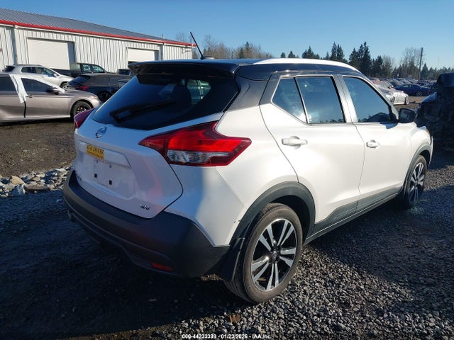 3N1CP5CU2KL565525 Nissan KICKS SV