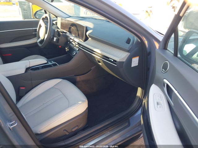 KMHL54JJ2SA105449 Hyundai Sonata Hybrid Limited