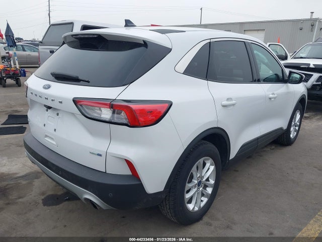 1FMCU9G61LUB80288 Ford ESCAPE SE