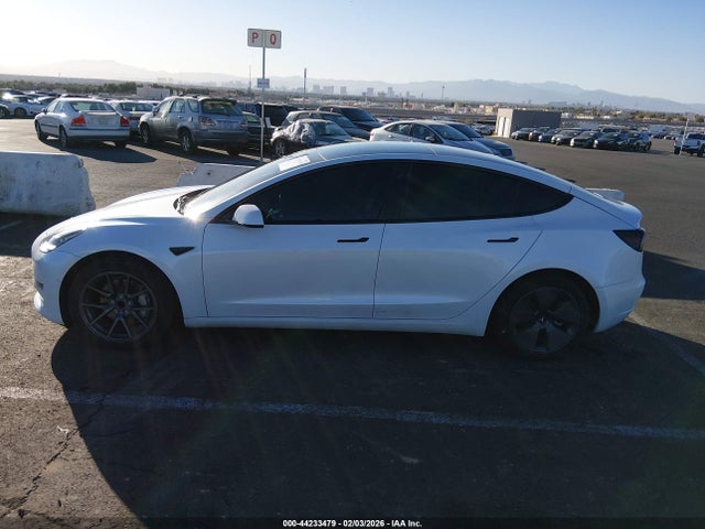 Tesla Model 3 Rear-wheel Drive 2022 5YJ3E1EA8NF244624 Image 15