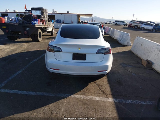 Tesla Model 3 Rear-wheel Drive 2022 5YJ3E1EA8NF244624 Image 17