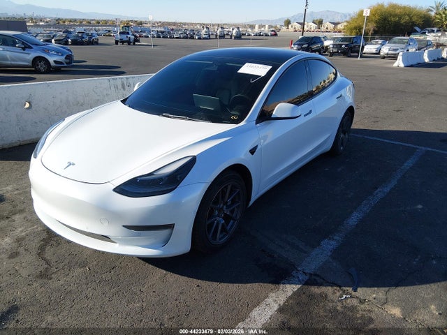 Tesla Model 3 Rear-wheel Drive 2022 5YJ3E1EA8NF244624 Image 2