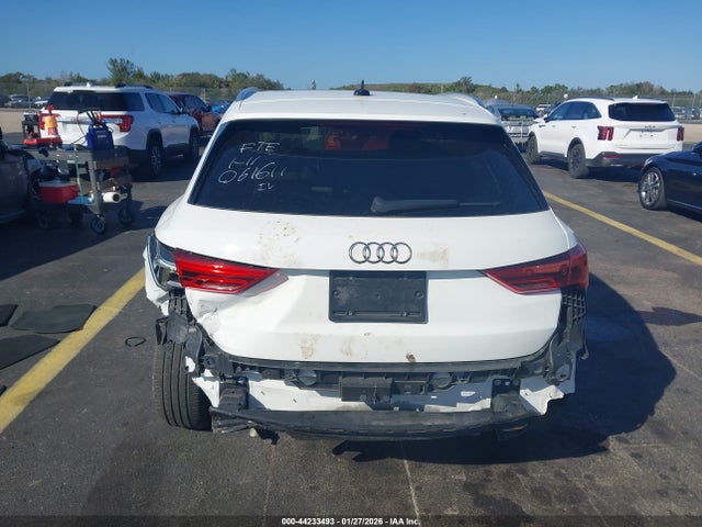 44233493 :رقم المزاد ، WA1AUCF35M1061611 vin ، 2021 Audi Q3 Premium 40 Tfsi Quattro Tiptronic مزاد بيع
