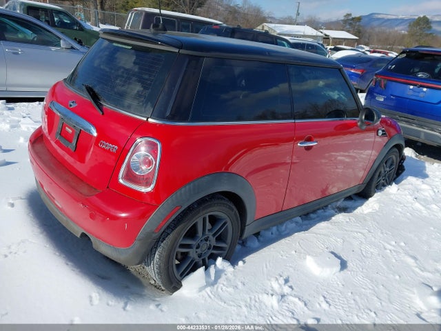 2011 MINI COOPER WMWSU3C56BT099279 Photo 3