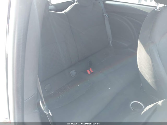 2011 MINI COOPER WMWSU3C56BT099279 Photo 7
