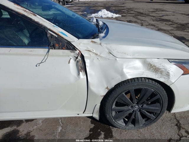 1N4BL4CW1LC139120 Nissan Altima Sr Intelligent Awd