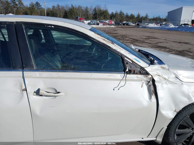 1N4BL4CW1LC139120 Nissan Altima Sr Intelligent Awd