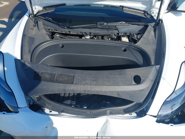 44233547 :رقم المزاد ، 5YJ3E1EA9PF693829 vin ، 2023 Tesla Model 3 Rear-wheel Drive مزاد بيع