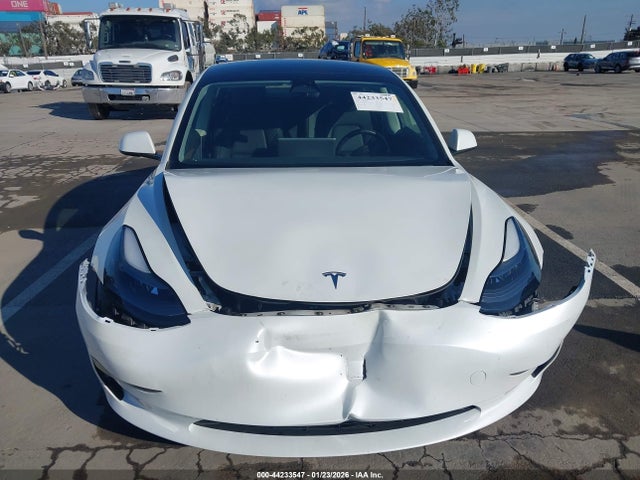 44233547 :رقم المزاد ، 5YJ3E1EA9PF693829 vin ، 2023 Tesla Model 3 Rear-wheel Drive مزاد بيع