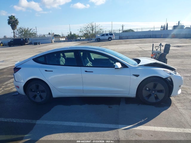 44233547 :رقم المزاد ، 5YJ3E1EA9PF693829 vin ، 2023 Tesla Model 3 Rear-wheel Drive مزاد بيع