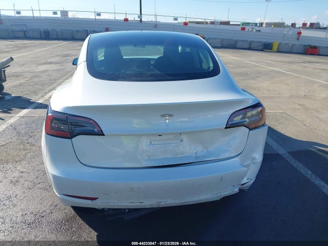 44233547 :رقم المزاد ، 5YJ3E1EA9PF693829 vin ، 2023 Tesla Model 3 Rear-wheel Drive مزاد بيع