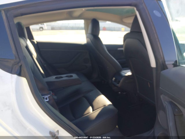 44233547 :رقم المزاد ، 5YJ3E1EA9PF693829 vin ، 2023 Tesla Model 3 Rear-wheel Drive مزاد بيع