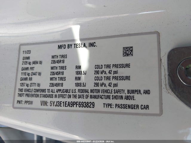44233547 :رقم المزاد ، 5YJ3E1EA9PF693829 vin ، 2023 Tesla Model 3 Rear-wheel Drive مزاد بيع