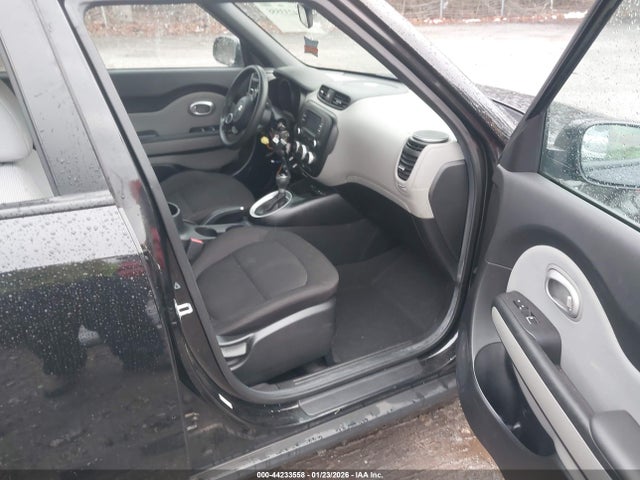 44233558 :رقم المزاد ، KNDJN2A22K7909269 vin ، 2019 Kia Soul ! مزاد بيع