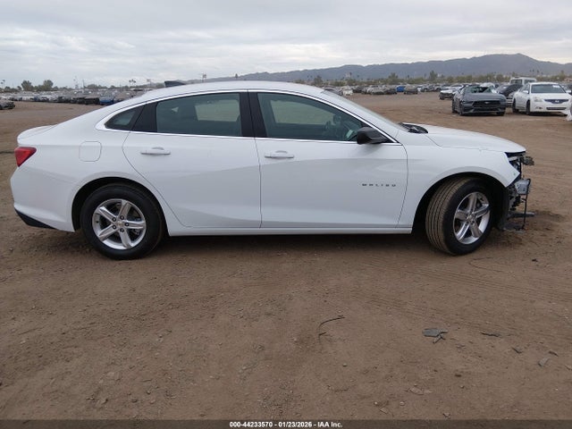 1G1ZC5ST2SF139817 Chevrolet Malibu Fwd 1fl
