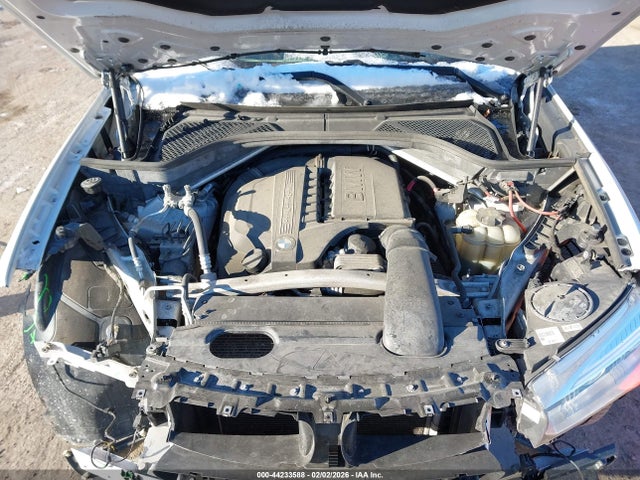 2017 BMW X5 5UXKR0C33H0V73893 Photo 9