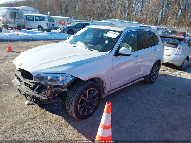 2017 BMW X5 5UXKR0C33H0V73893 Photo 1