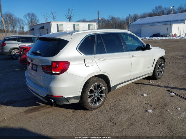 2017 BMW X5 5UXKR0C33H0V73893 Photo 3