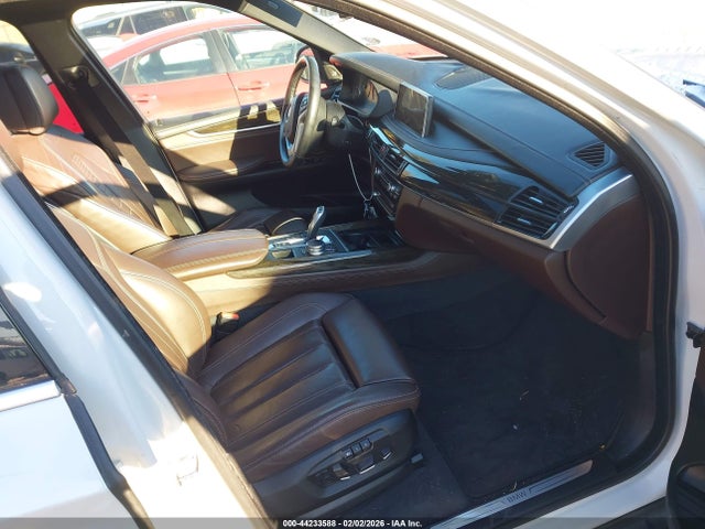 2017 BMW X5 5UXKR0C33H0V73893 Photo 4