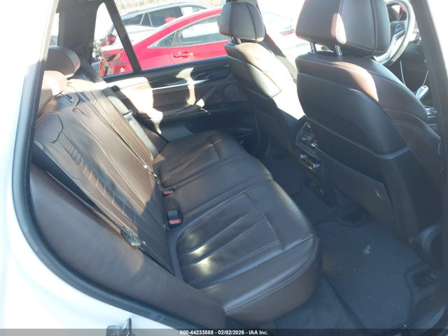 2017 BMW X5 5UXKR0C33H0V73893 Photo 7