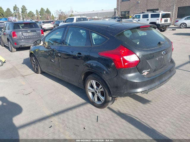 Ford FOCUS SE 2014 1FADP3K25EL249130 Image 3