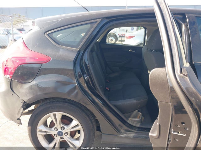 Ford FOCUS SE 2014 1FADP3K25EL249130 Image 8