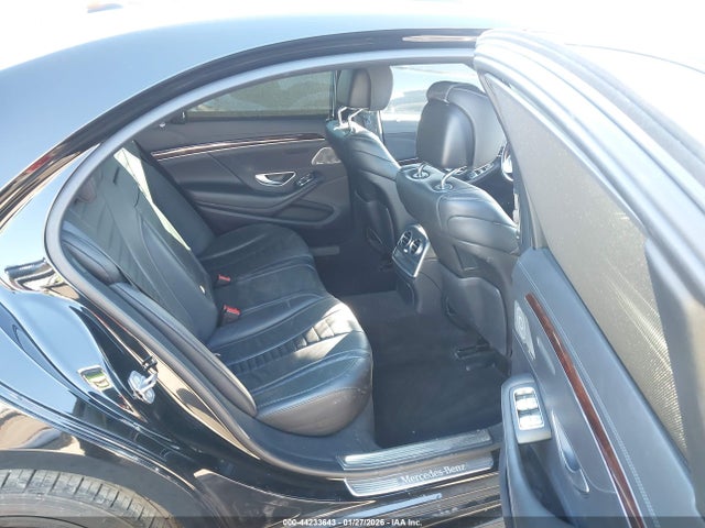 WDDUG8DB6KA482922 Mercedes-Benz S 560