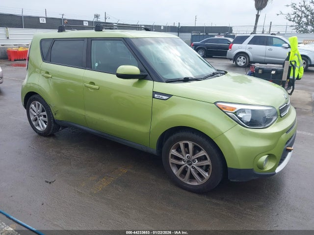 KIA SOUL + 2018 KNDJP3A55J7898583 головне зображення