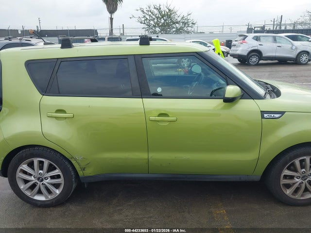 KIA SOUL + 2018 KNDJP3A55J7898583 Image 13