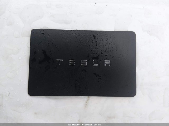 2020 TESLA MODEL Y 5YJYGDEE4LF055566 Photo 10