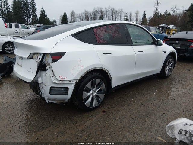 2020 TESLA MODEL Y 5YJYGDEE4LF055566 Photo 3