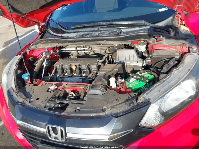 3CZRU5H32JM715457 Honda HR-V LX