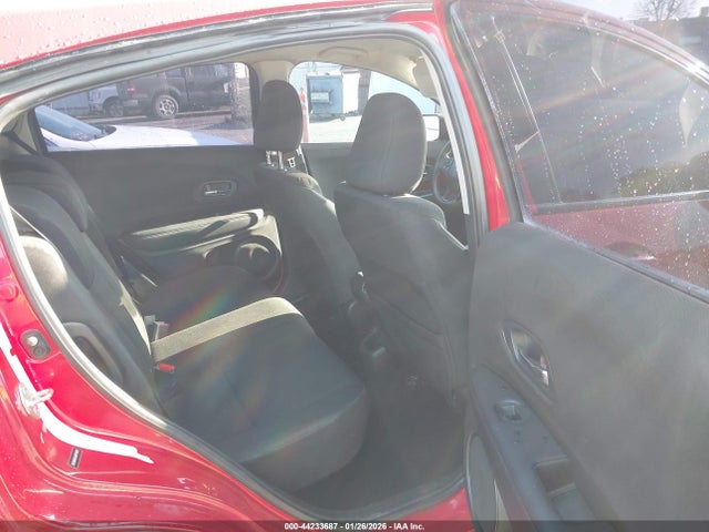 3CZRU5H32JM715457 Honda HR-V LX