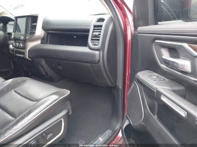 44233696 :رقم المزاد ، 1C6SRFJT6KN697987 vin ، 2019 Ram 1500 Laramie  4x4 5'7 Box مزاد بيع
