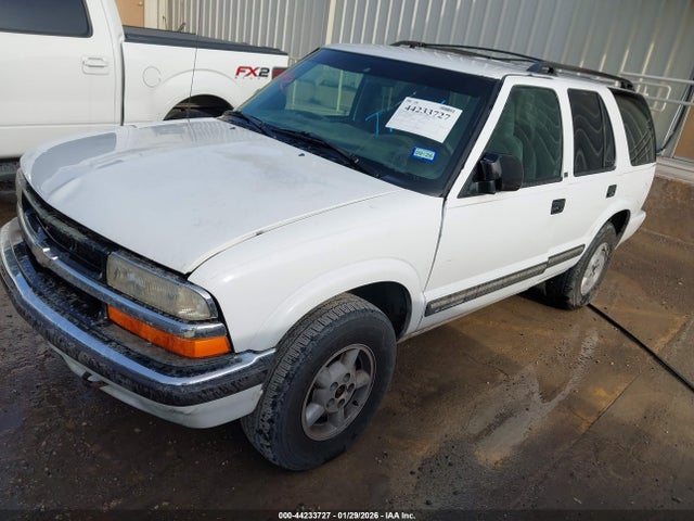2000 CHEVROLET BLAZER 1GNDT13W0Y2349021 Photo 1
