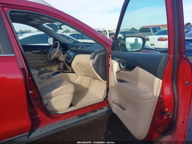 5N1AT2MV0FC839145 Nissan Rogue Sl