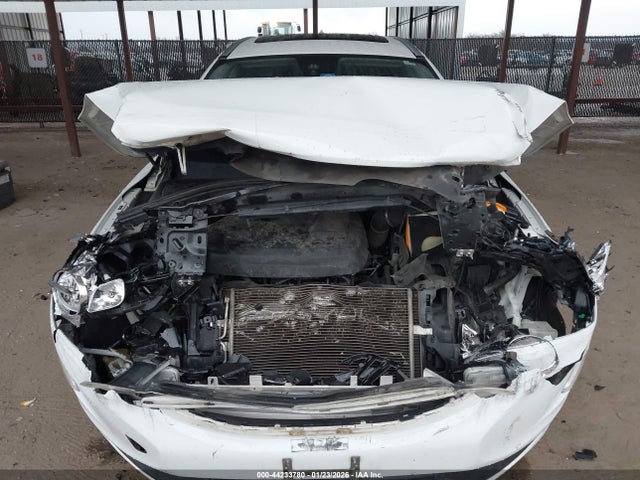 2017 VOLVO XC60 YV440MDU8H2005661 Photo 5