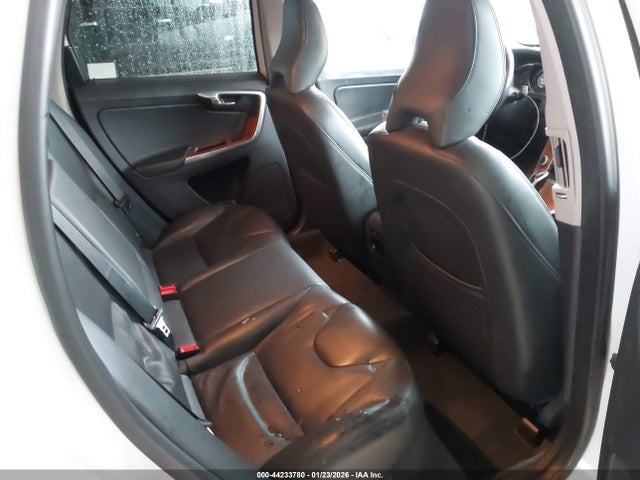 2017 VOLVO XC60 YV440MDU8H2005661 Photo 7