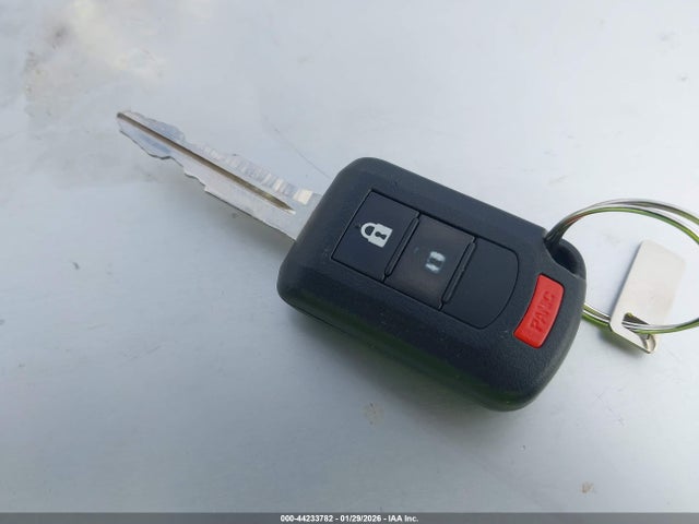 44233782 :رقم المزاد ، ML32A3HJ3KH001137 vin ، 2019 Mitsubishi Mirage Es/rf مزاد بيع