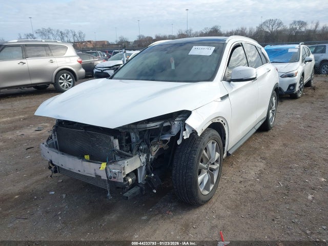 3PCAJ5M30LF118767 Infiniti Qx50 Luxe Awd