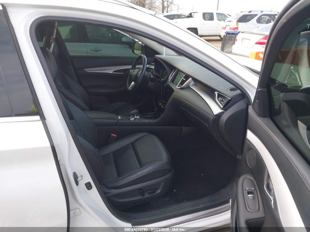 3PCAJ5M30LF118767 Infiniti Qx50 Luxe Awd