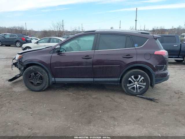 Toyota RAV4 LE 2018 2T3BFREV0JW849932 Image 14