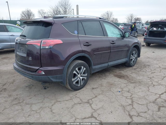 Toyota RAV4 LE 2018 2T3BFREV0JW849932 Image 4