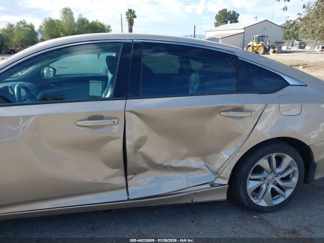 1HGCV1F11KA154171 Honda ACCORD LX