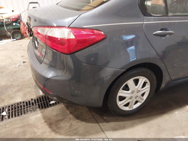 Продажа на аукционе авто 2016 Kia Forte Lx, vin: KNAFK4A66G5571131, номер лота: 44233814
