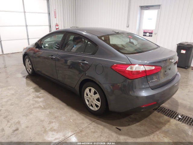Продажа на аукционе авто 2016 Kia Forte Lx, vin: KNAFK4A66G5571131, номер лота: 44233814