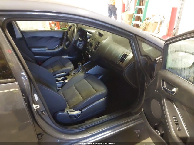 Продажа на аукционе авто 2016 Kia Forte Lx, vin: KNAFK4A66G5571131, номер лота: 44233814