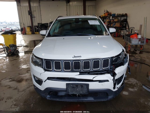 Jeep Compass Latitude 4x4 2018 3C4NJDBB3JT493038 Image 12