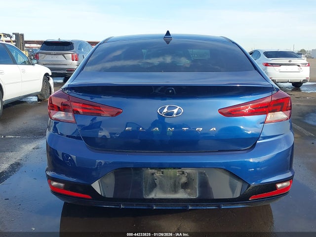 5NPD84LFXLH597831 Hyundai ELANTRA SEL